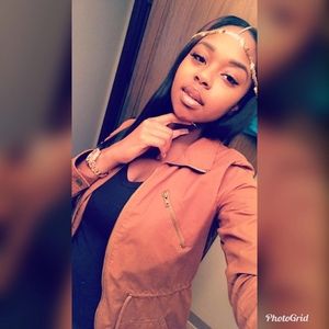 Meet your Posher, Jenna